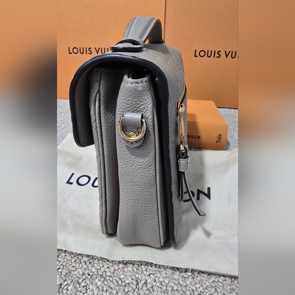 Authentic Louis Vuitton Pouchette Metis And Matching Zoe Wallet Tourterelle - Picture 11 of 15